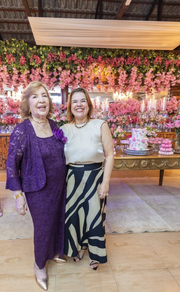 Márcia Abreu traz os detalhes do chá que celebrou os 85 anos de Flávia Lavocat