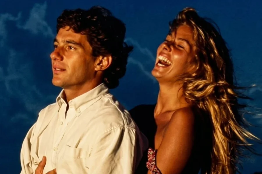 Galisteu lamenta 32 anos da morte de Senna: “Tempo não apaga”