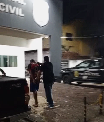 O homem foi preso em Cruzeiro do Sul