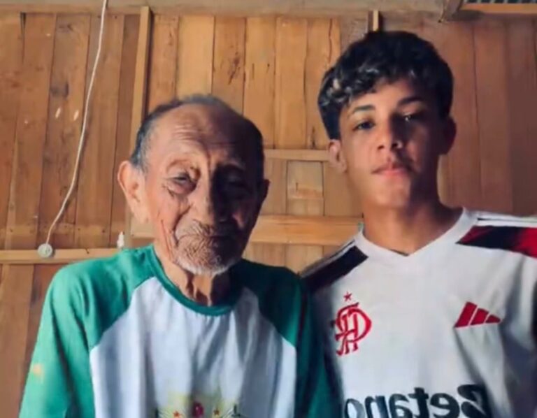 Idoso de 106 anos viraliza ao dançar “Passinho do Jamal” no Acre