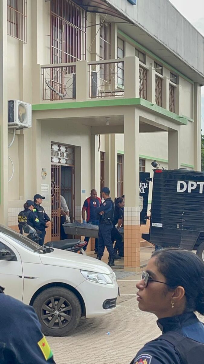 IML retira corpos de funcionárias mortas em ataque a tiros no São José