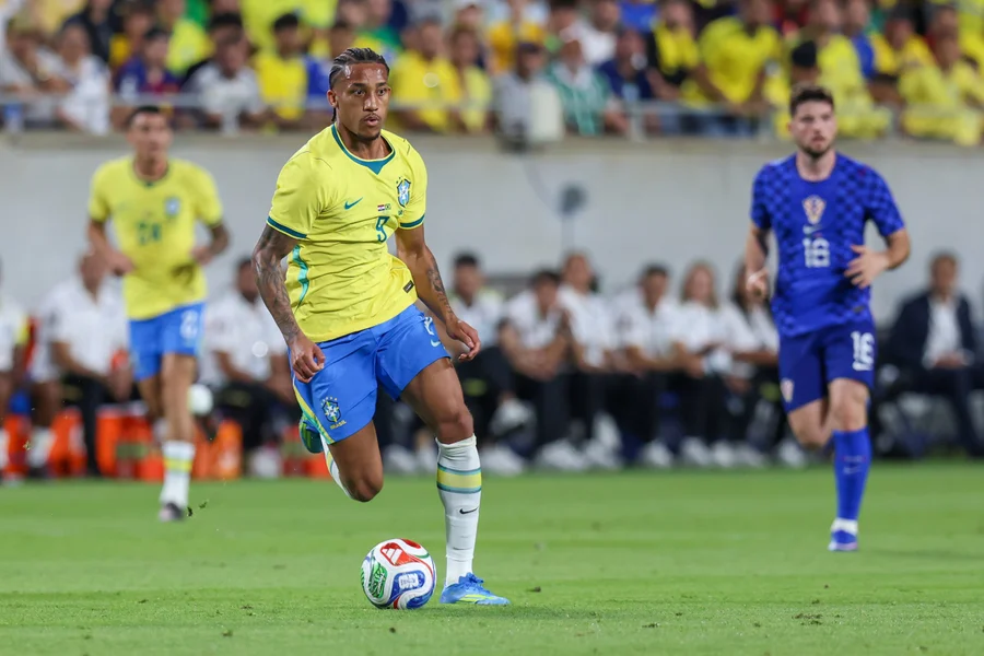 Família de João Pedro chora com ausência em lista da Copa