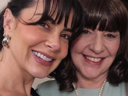 Atriz do SBT, Lis Luciddi ganha destaque internacional e estrela nova novela vertical