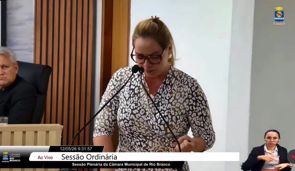 Vereadora chora ao relatar medo de crianças após tragédia no São José