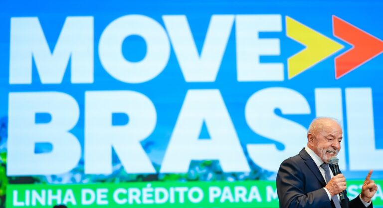 Governo lança programa para financiar carros de taxistas e motoristas de aplicativo