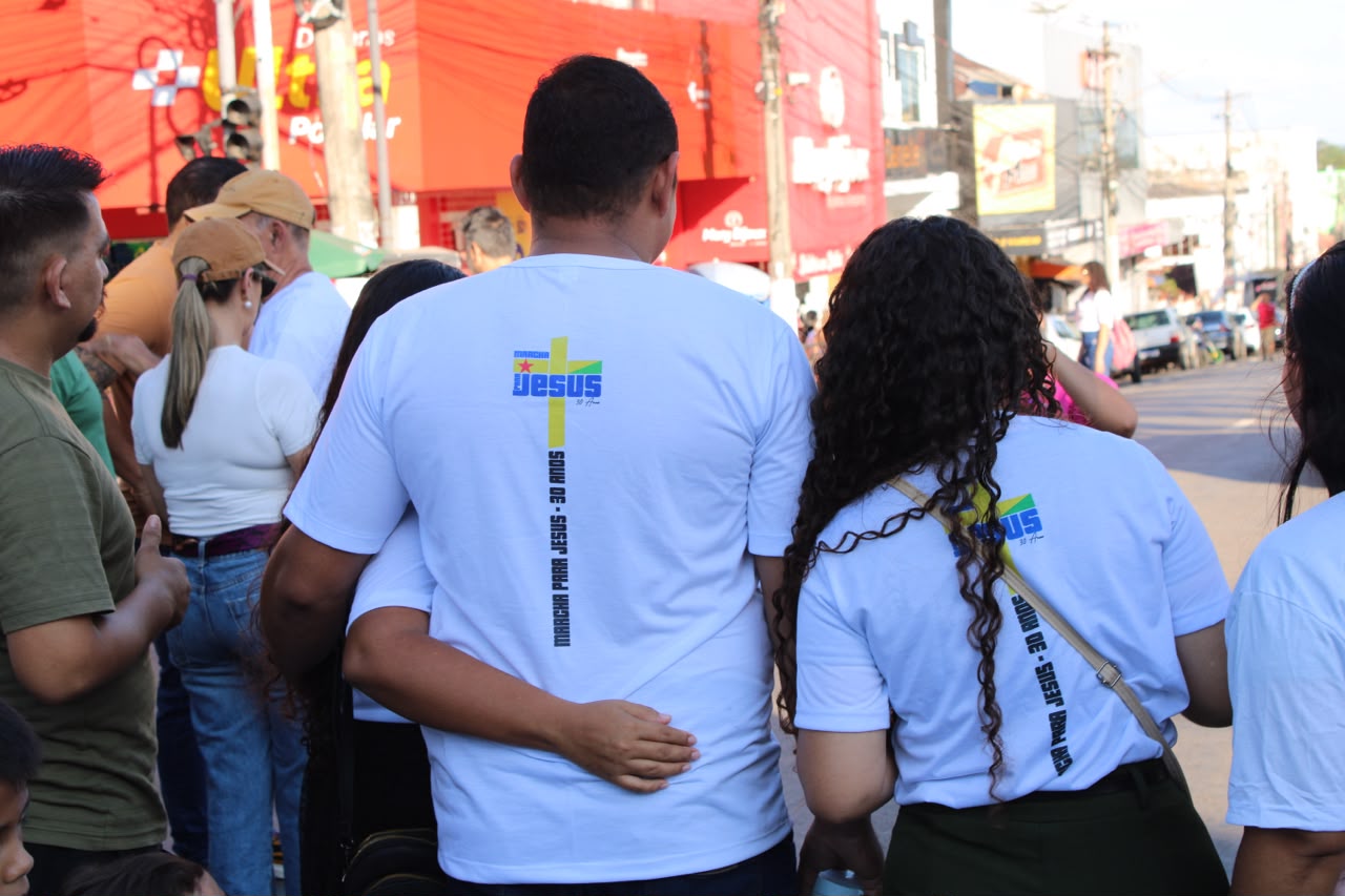 Marcha para Jesus: fiéis se concentram em frente ao Palácio Rio Branco
