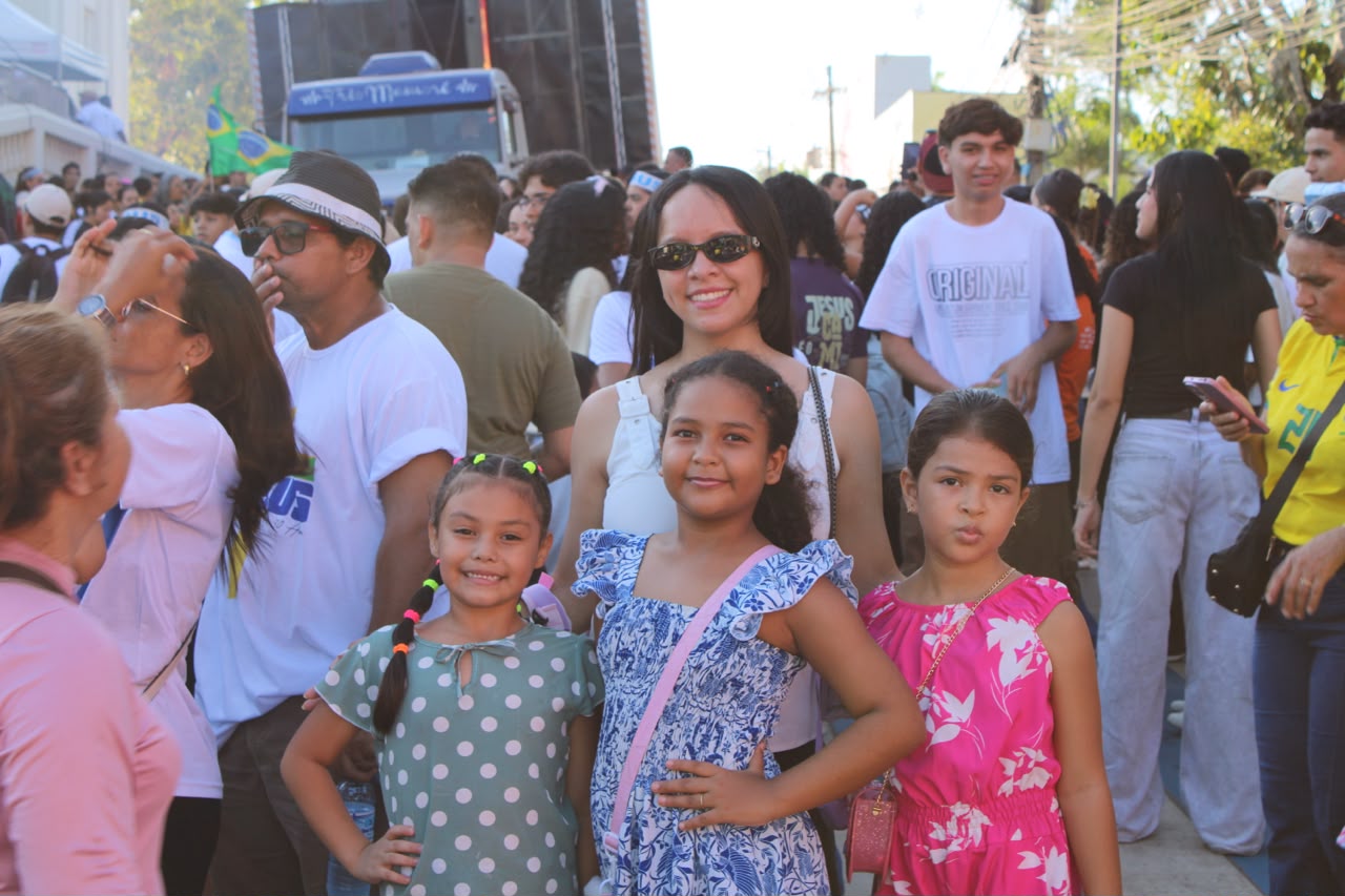 Marcha para Jesus: fiéis se concentram em frente ao Palácio Rio Branco