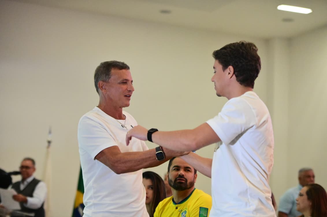 Ao lado de Nikolas, Bittar alfineta adversários: “Hoje sequer vivem no Acre”