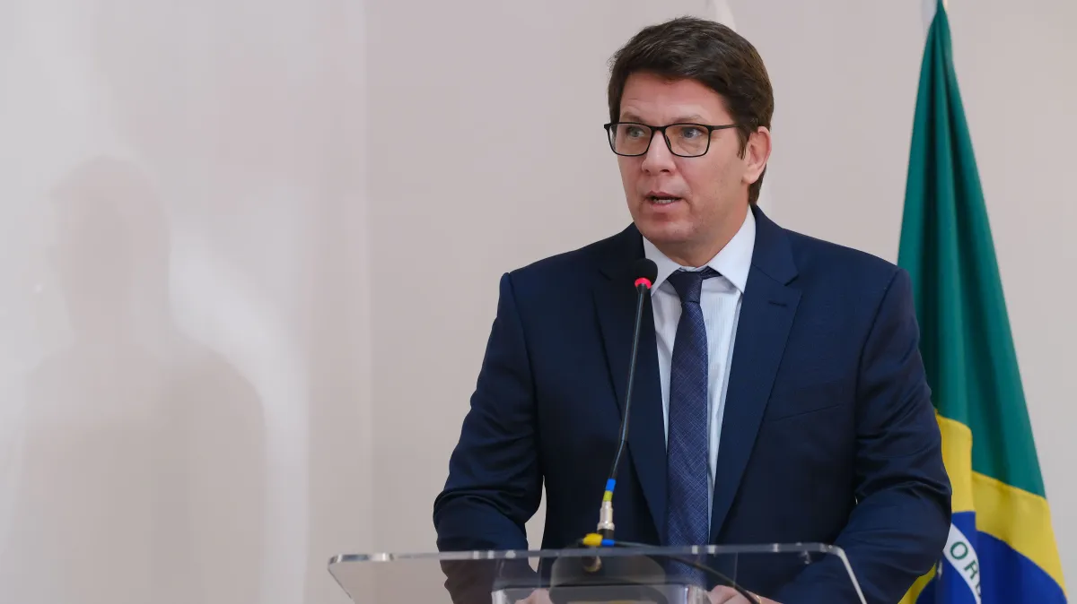Mário Frias admite dinheiro de Vorcaro em filme sobre Bolsonaro