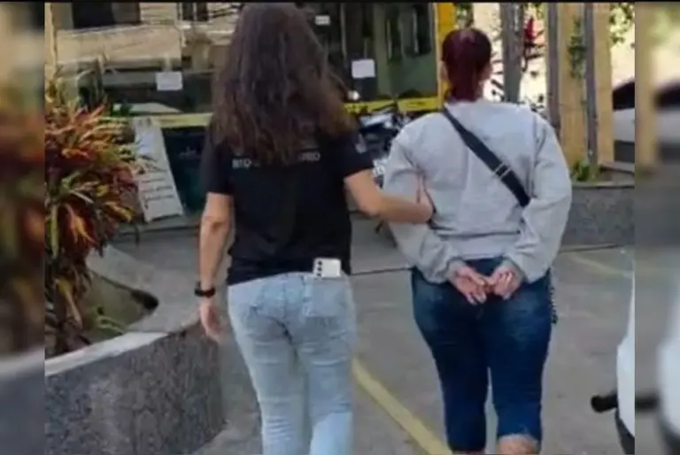 Mulher foragida é presa ao tentar visitar o filho em presídio