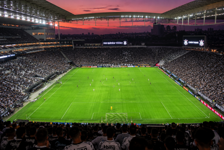 Estádio Neo Química Arena preparado para receber o duelo entre Corinthians e Barra-SC pela Copa do Brasil.