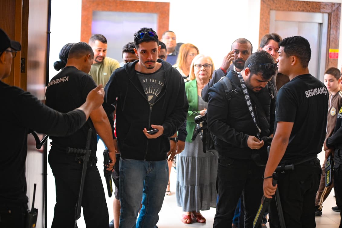 Apoiadores se reúnem para evento com Nikolas e Bittar na capital