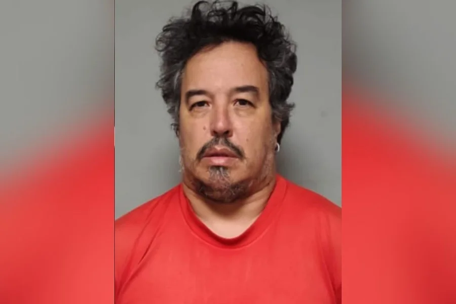 Mãe de menino morto revela cárcere e dopagem por ex Mãe de menino morto revela cárcere e dopagem por ex