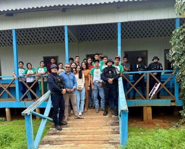Patrulha Rural do 8º BPM reforça policiamento em escolas de Sena