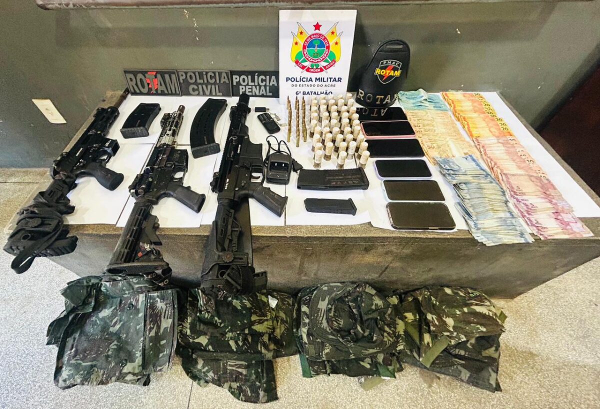Operação apreende fuzis e munições em Mâncio Lima; quatro presos