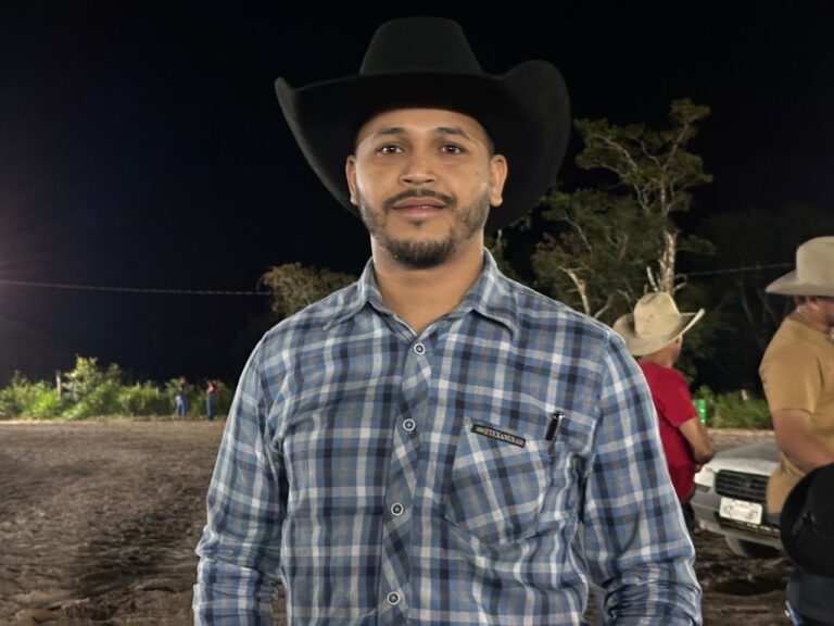 Comentarista nomeia favoritos ao título do rodeio em Mâncio Lima