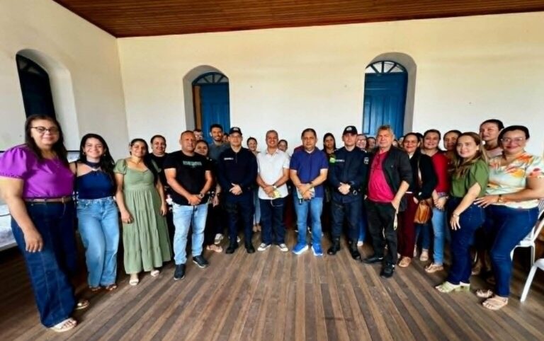 Escolas de Sena reforçam segurança após ataque em Rio Branco Escolas de Sena reforçam segurança após ataque em Rio Branco