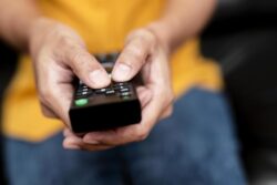 Governo lança ‘Tela Brasil’, plataforma de streaming gratuita