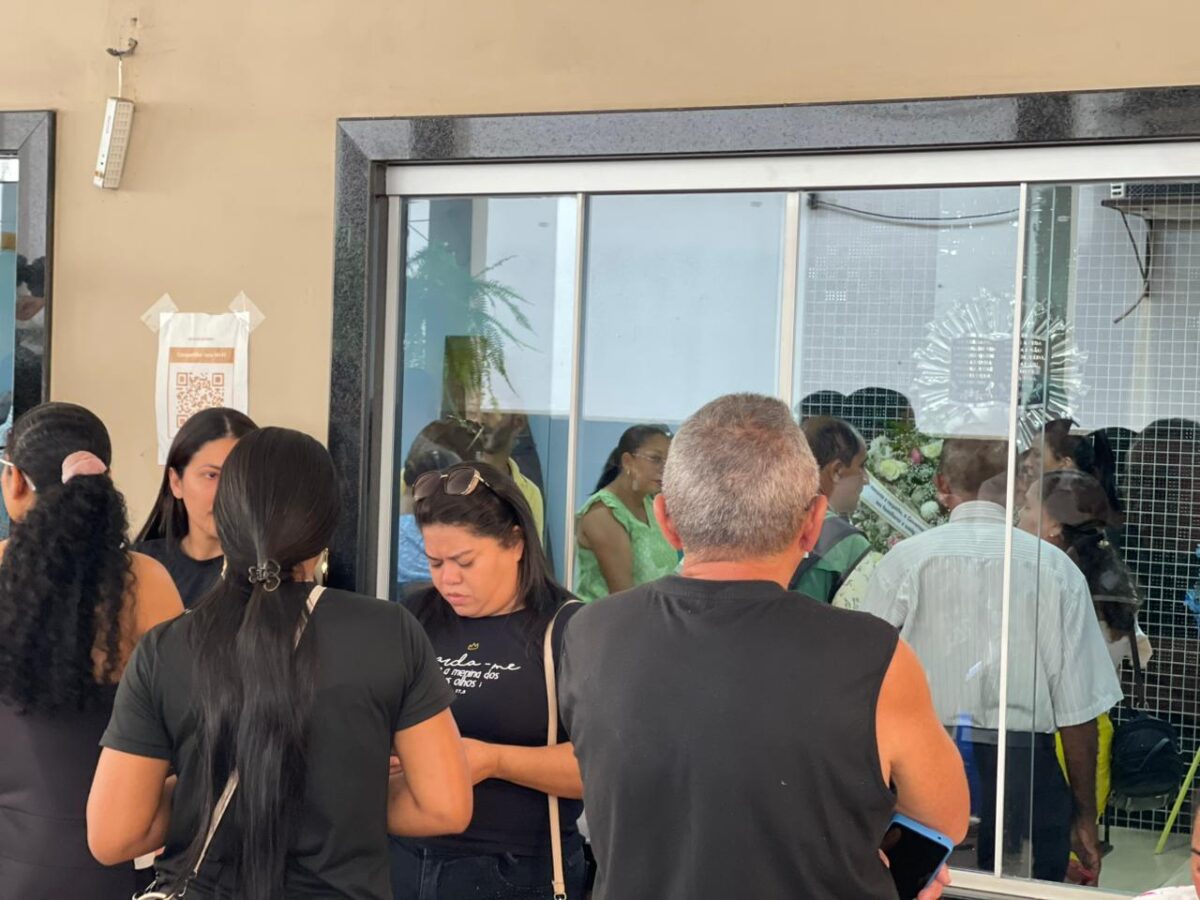 Sepultamento de Raquel, servidora morta no São José, será realizado nesta tarde