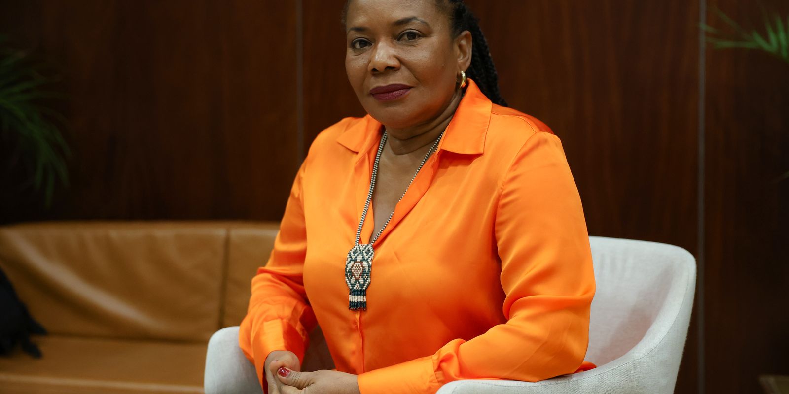 Investimento em cultura qualifica e emancipa, diz ministra