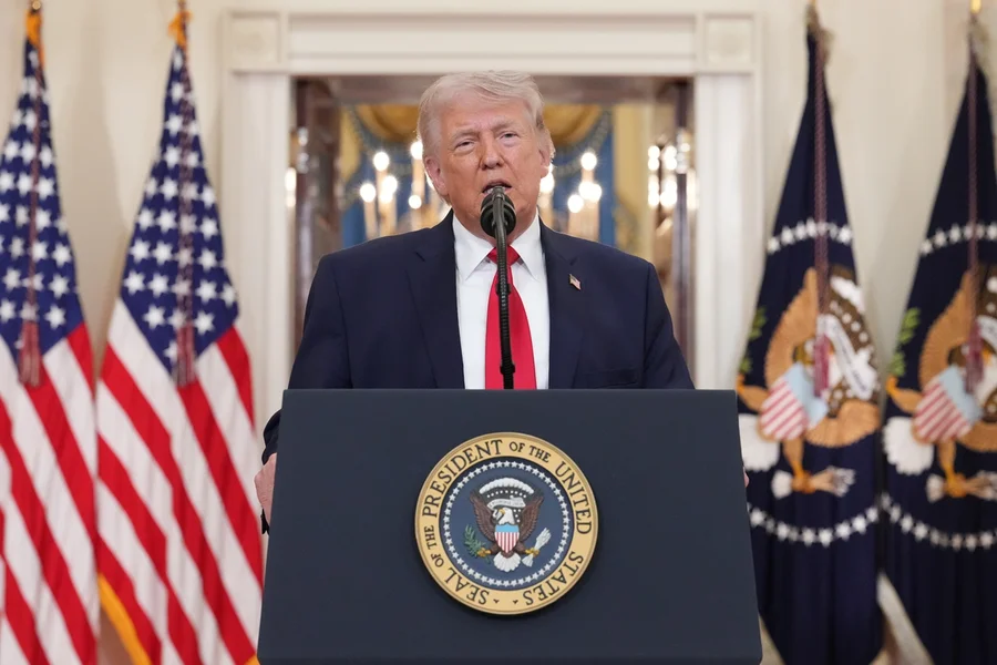 EUA vão retirar navios retidos em área de tensão no Oriente Médio, diz Trump EUA vão retirar navios retidos em área de tensão no Oriente Médio, diz Trump