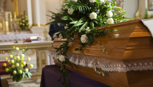 Idoso dado como morto surpreende funerária ao apresentar sinais vitais