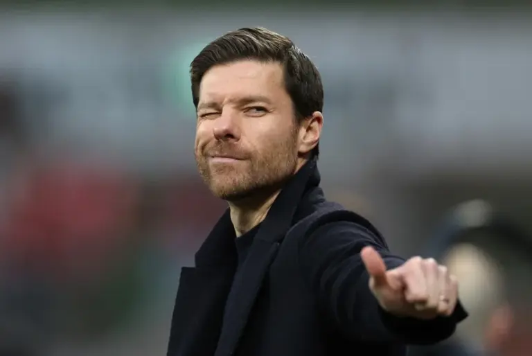 Chelsea anuncia contratação do técnico Xabi Alonso por quatro temporadas