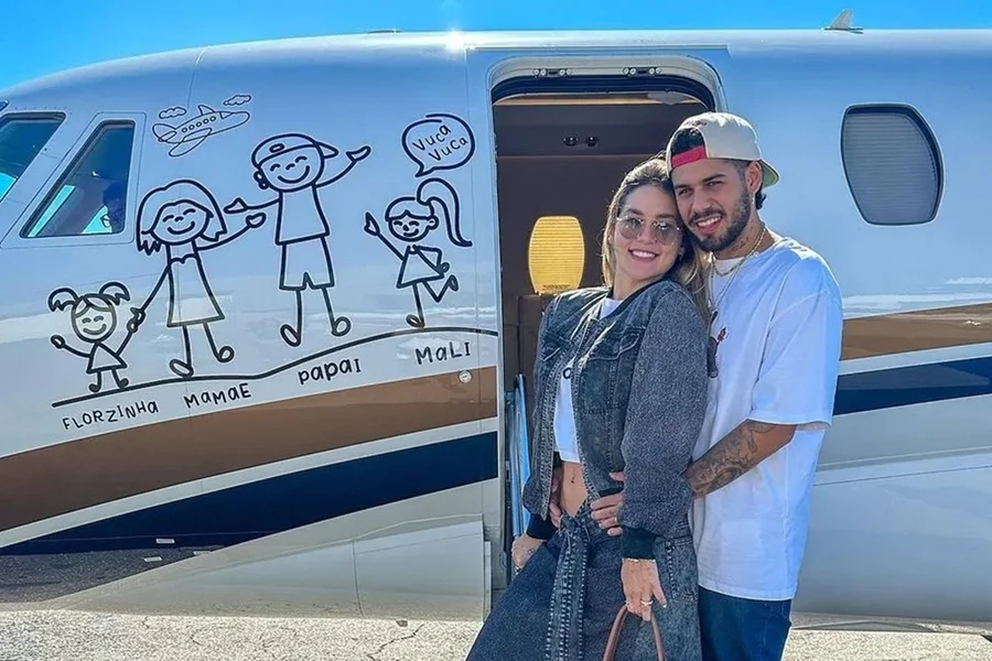 Zé Felipe se pronuncia sobre viagem para ver Virginia Zé Felipe se pronuncia sobre viagem para ver Virginia