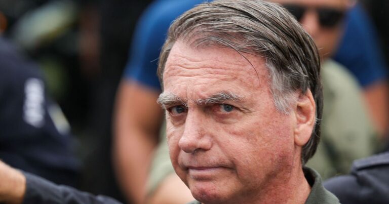 Defesa nega falta grave e pede continuidade de domiciliar para Bolsonaro