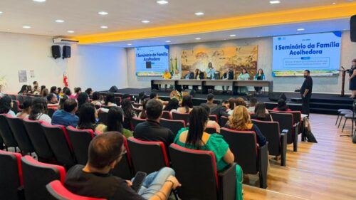 Cruzeiro do Sul realiza seminário e fortalece programa Família Acolhedora