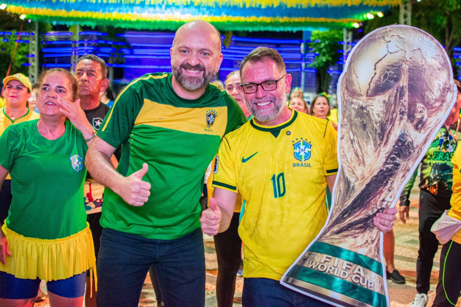 Prefeitura realiza Aulão da Torcida e reúne mais de 200 pessoas na Praça da Revolução