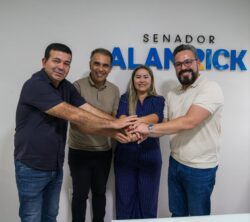 Secretária rompe com prefeito e declara apoio a Alan Rick e Jairo Cassiano