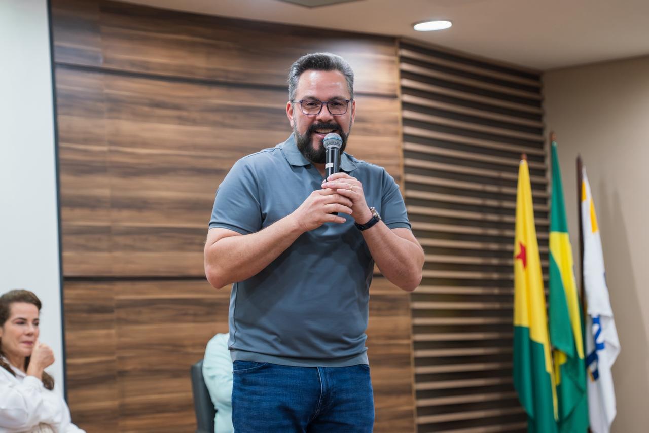 Líder da Igreja declara apoio a Alan Rick em evento no Acre