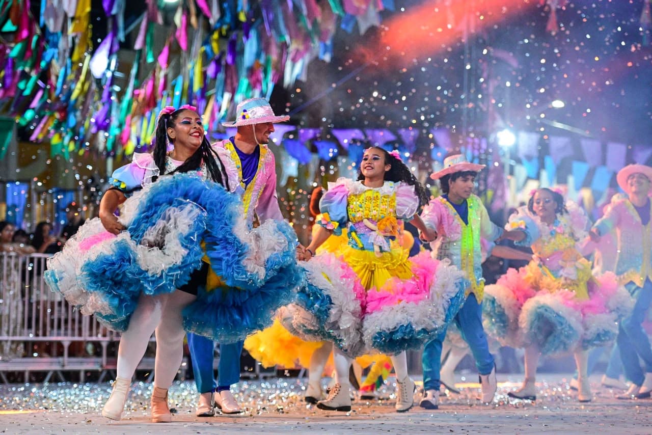 Arraial Cultural abre programação com Concurso de Quadrilhas Juninas Arraial Cultural abre programação com Concurso de Quadrilhas Juninas