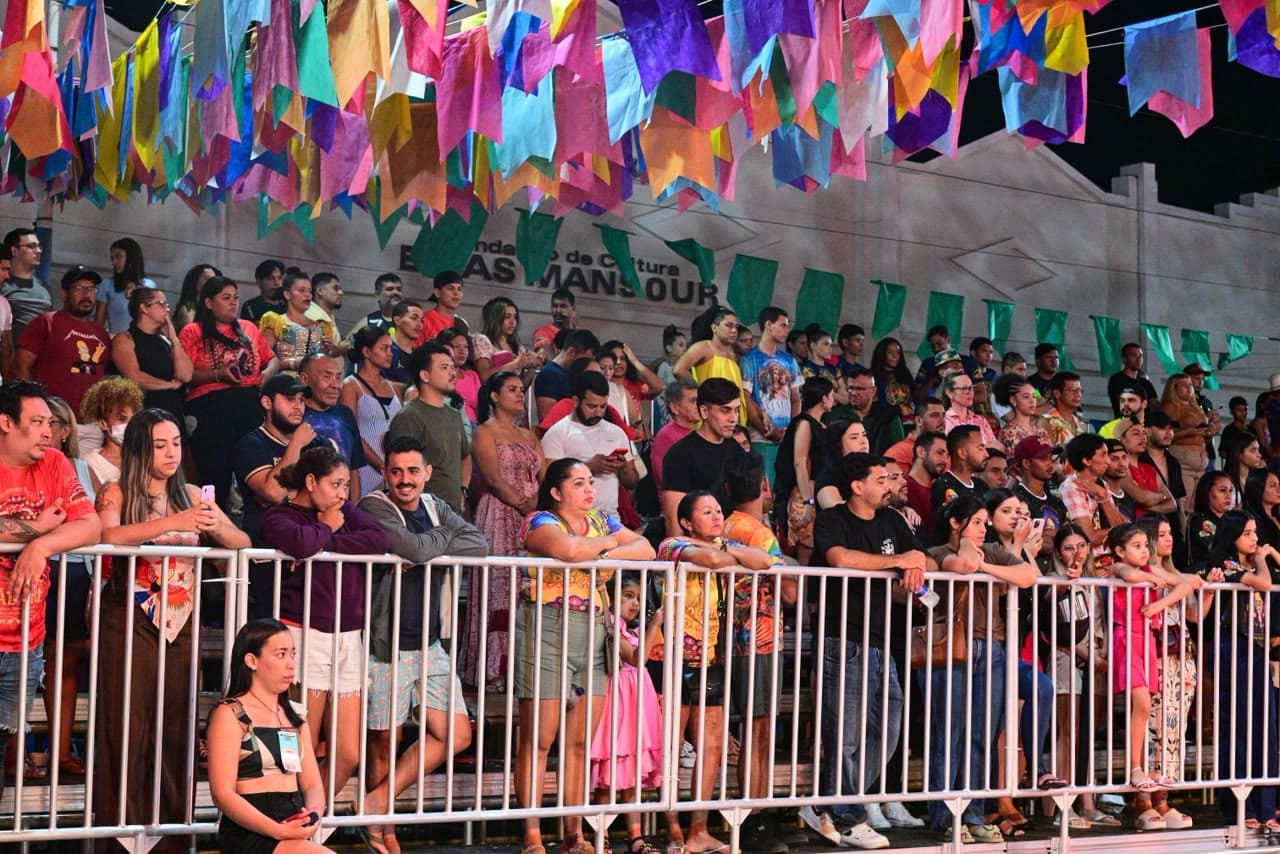 Arraial Cultural abre programação com Concurso de Quadrilhas Juninas Arraial Cultural abre programação com Concurso de Quadrilhas Juninas