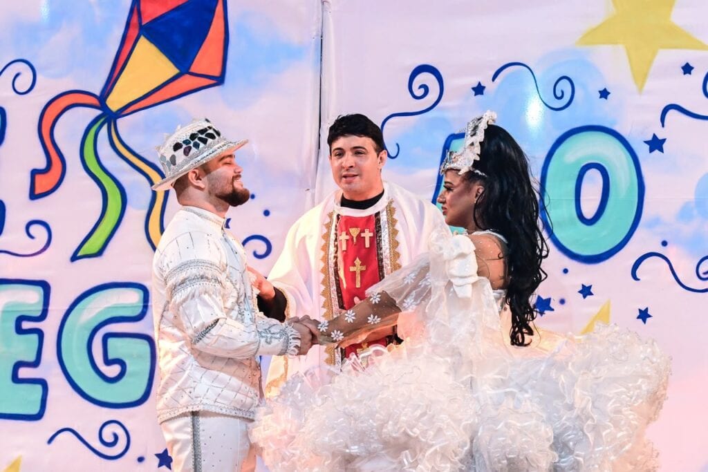 Arraial Cultural abre programação com Concurso de Quadrilhas Juninas Arraial Cultural abre programação com Concurso de Quadrilhas Juninas