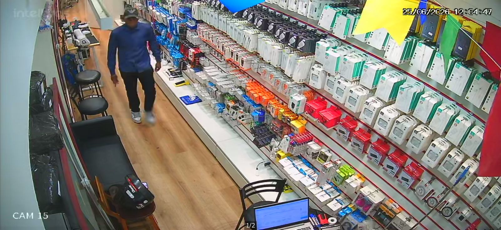 Homens assaltam loja e levam cerca de R$ 1 milhão em celulares; VÍDEO