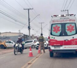 Acidente provoca congestionamento em via movimentada de Rio Branco