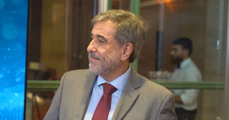 Secretário: Para melhorar licenciamento, temos que investir em IA