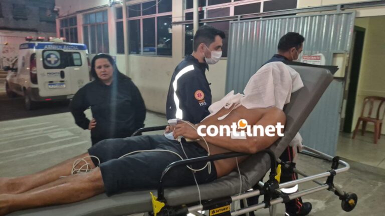 Motorista é baleado no ombro e passageiro fica ferido após dupla ser atacada a tiros em Rio Branco 