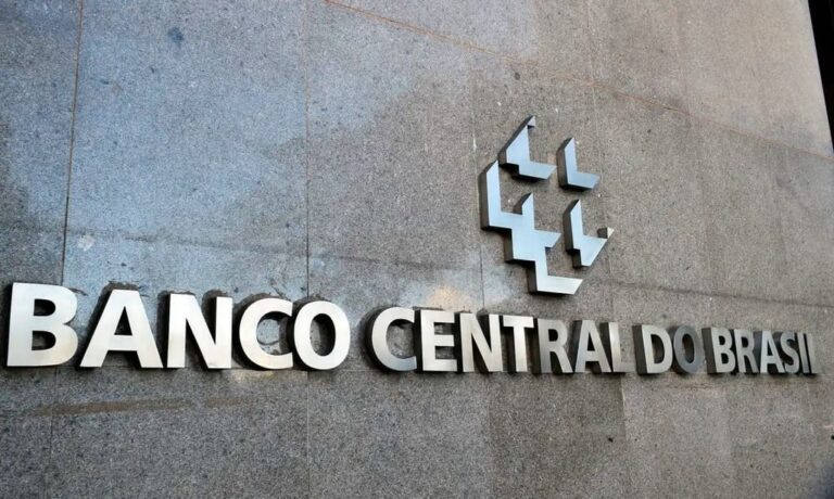 Banco Central reduz Selic para 14,25% ao ano Banco Central reduz Selic para 14,25% ao ano