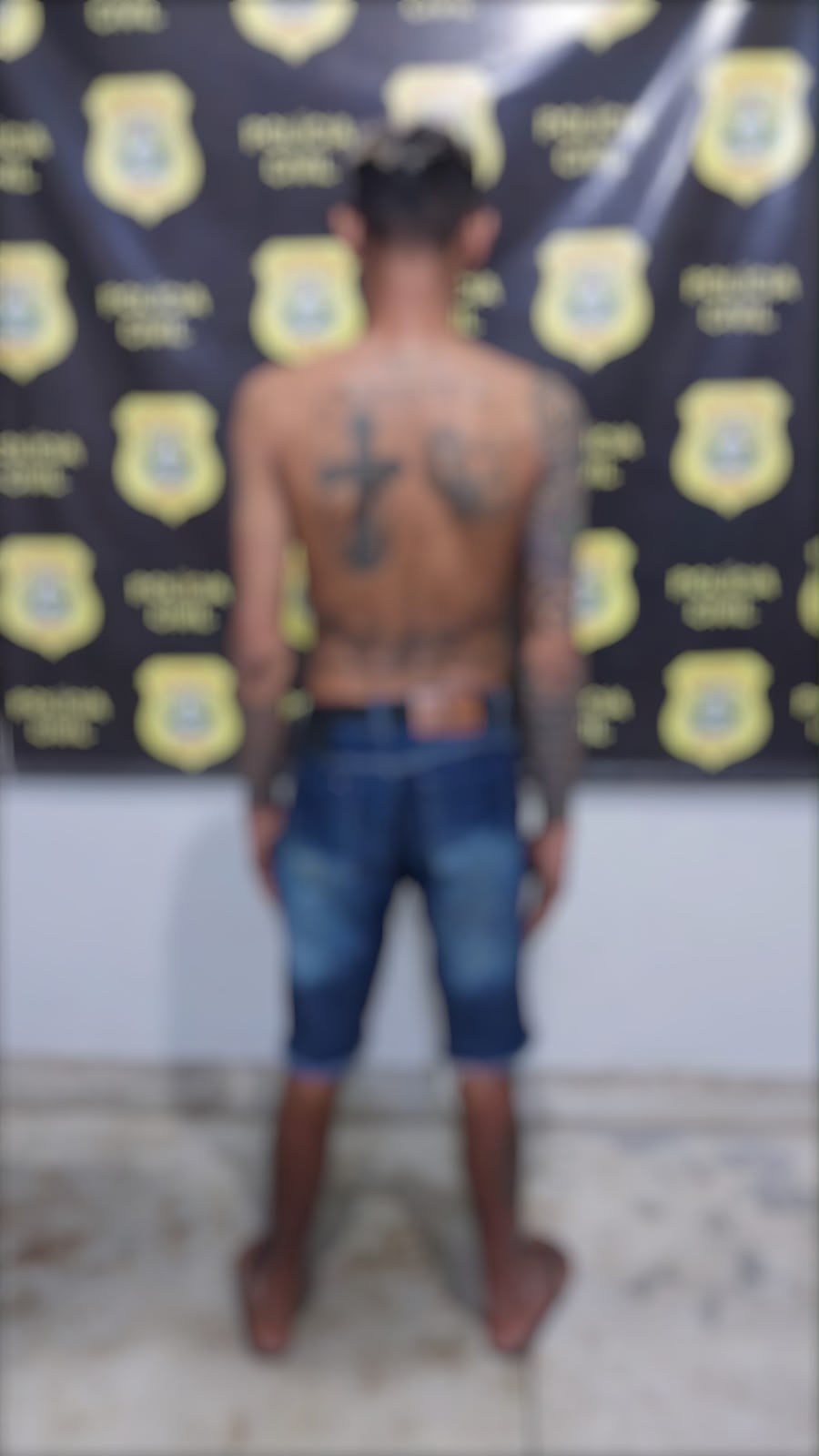 Suspeito de homicídio com sinais de tortura é preso durante festa no Acre Suspeito de homicídio com sinais de tortura é preso durante festa no Acre
