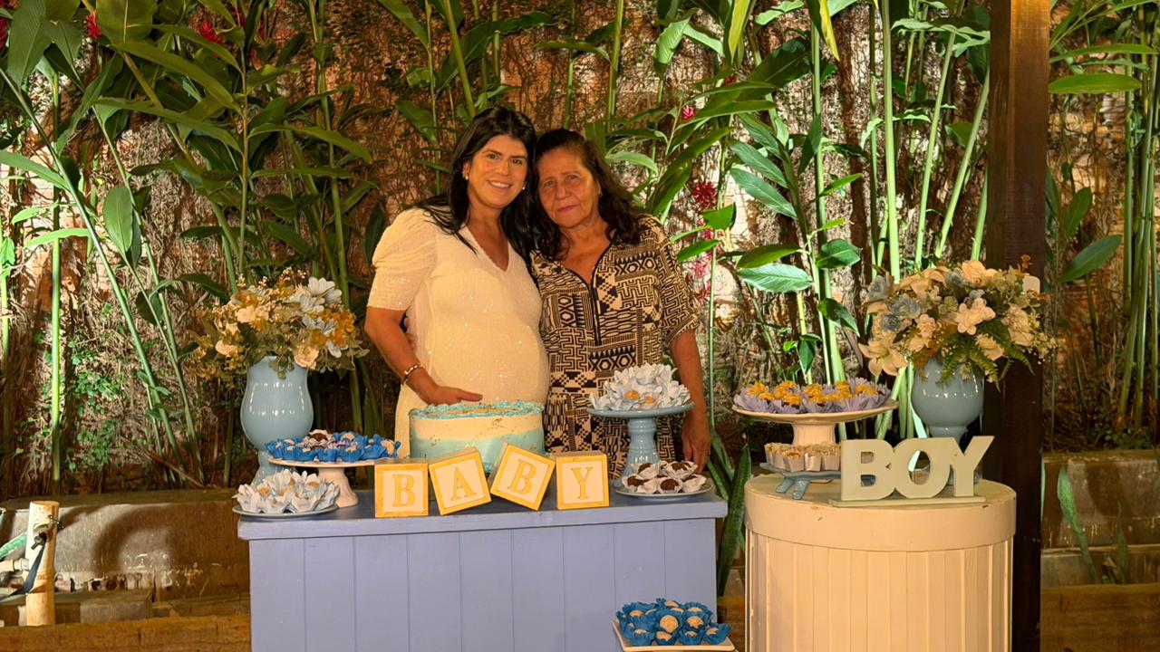 Com políticos famosos, jornalista Sofia Bruneta comemora aniversário na Casa do Rio Com políticos famosos, jornalista Sofia Bruneta comemora aniversário na Casa do Rio