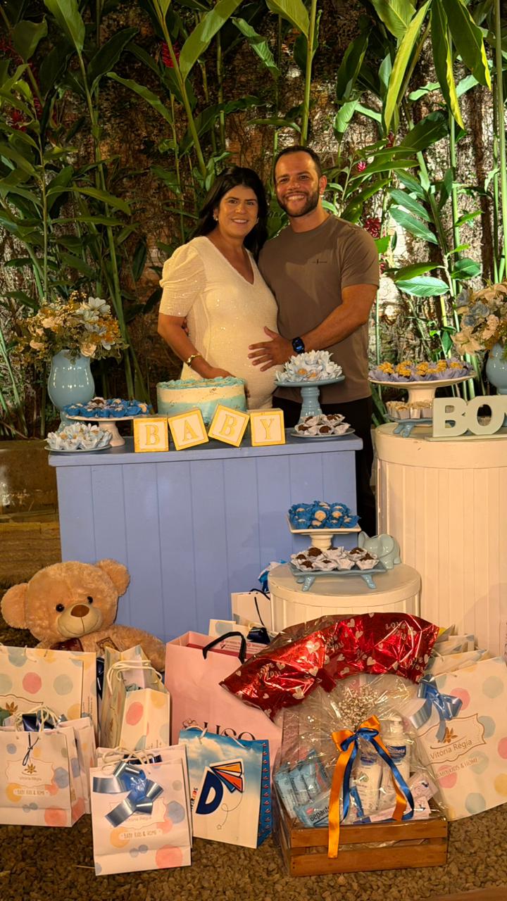 Com políticos famosos, jornalista Sofia Bruneta comemora aniversário na Casa do Rio Com políticos famosos, jornalista Sofia Bruneta comemora aniversário na Casa do Rio
