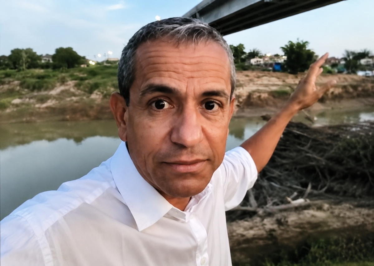 Juiz aposentado ferido em desabamento de ponte reconhece familiares