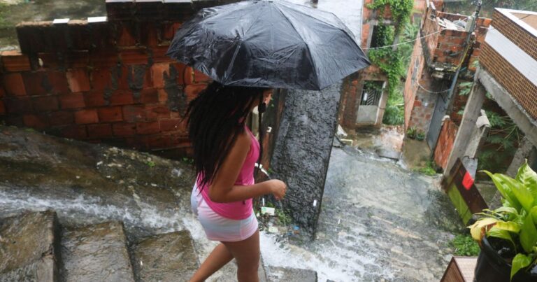 Inverno em Salvador começa com chuvas durante a semana