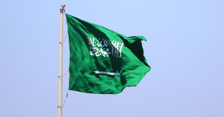 Queda de helicóptero deixa 14 mortos na Arábia Saudita