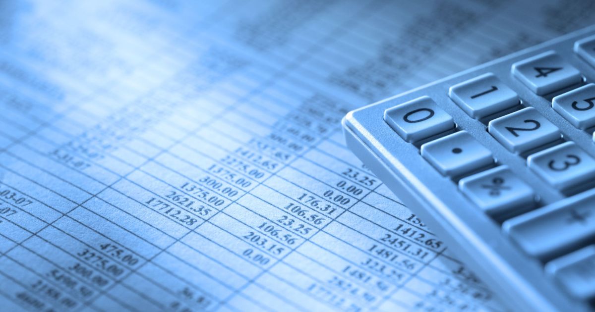 “Pacote de bondades”: mercado prevê cenário de juros altos a longo prazo “Pacote de bondades”: mercado prevê cenário de juros altos a longo prazo