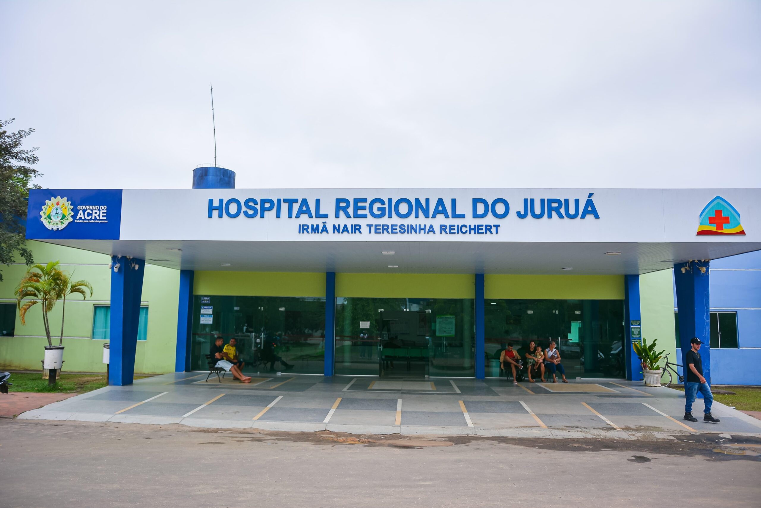 Hospital do Juruá tem UTI lotada e fila por leitos em Cruzeiro do Sul Hospital do Juruá tem UTI lotada e fila por leitos em Cruzeiro do Sul