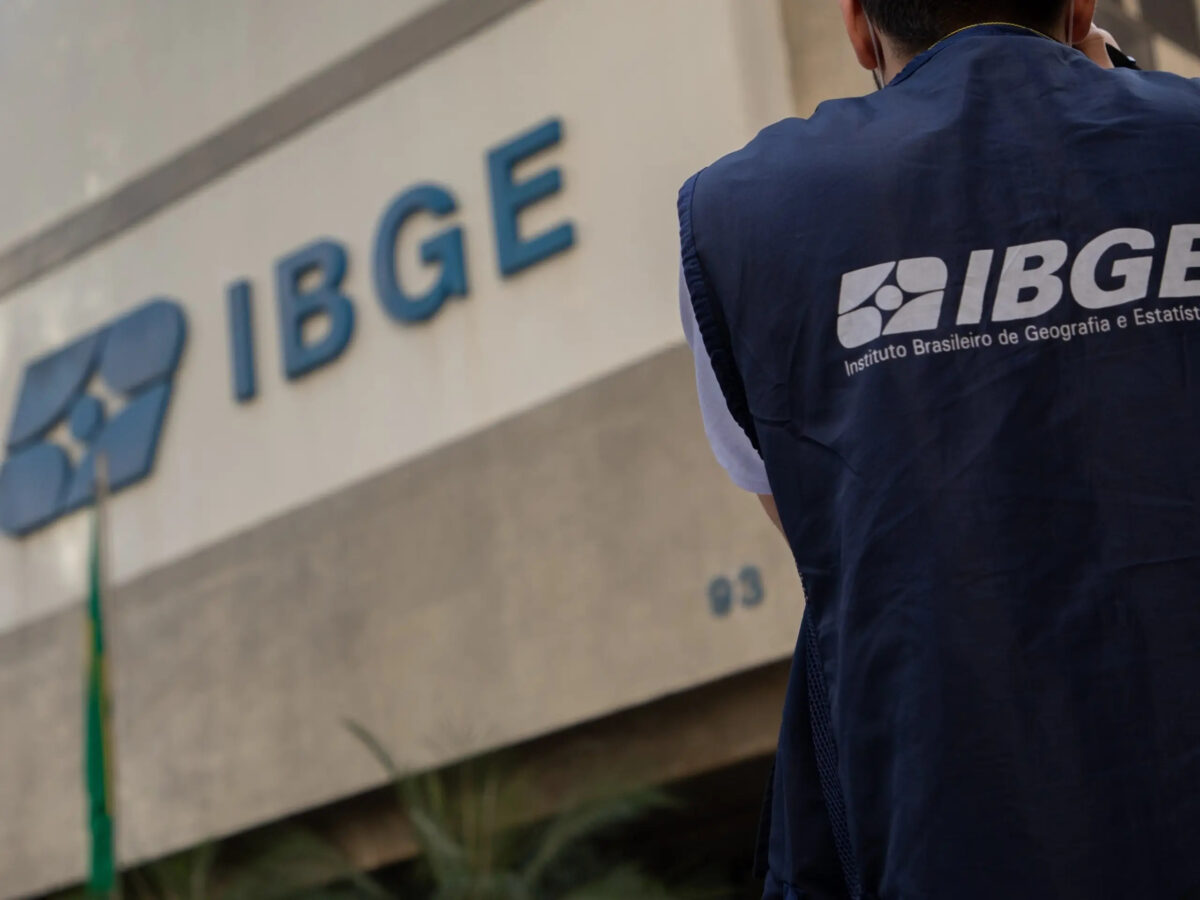 Novo edital do IBGE oferece vagas e salários de até R$ 5,2 mil